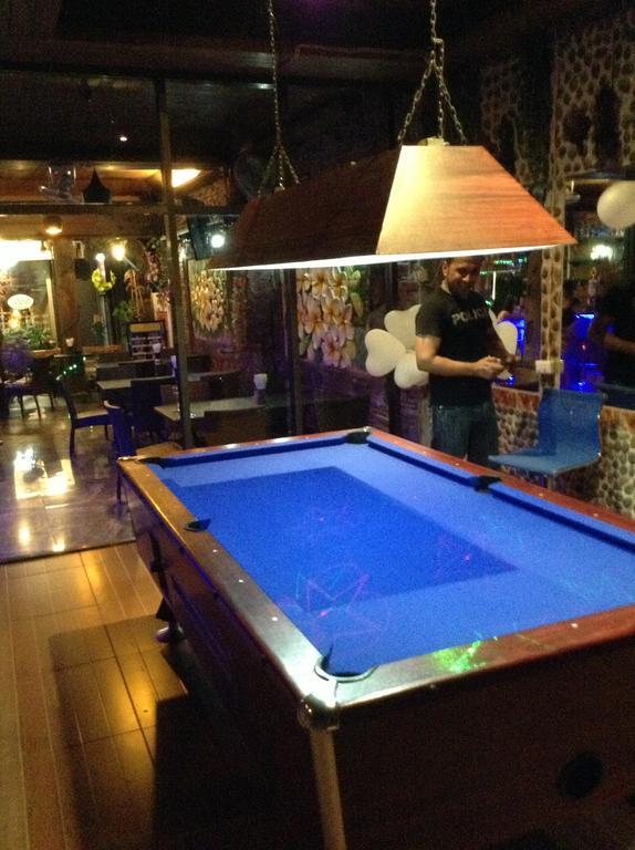 Eight Plus Hotel Bangkok Bagian luar foto